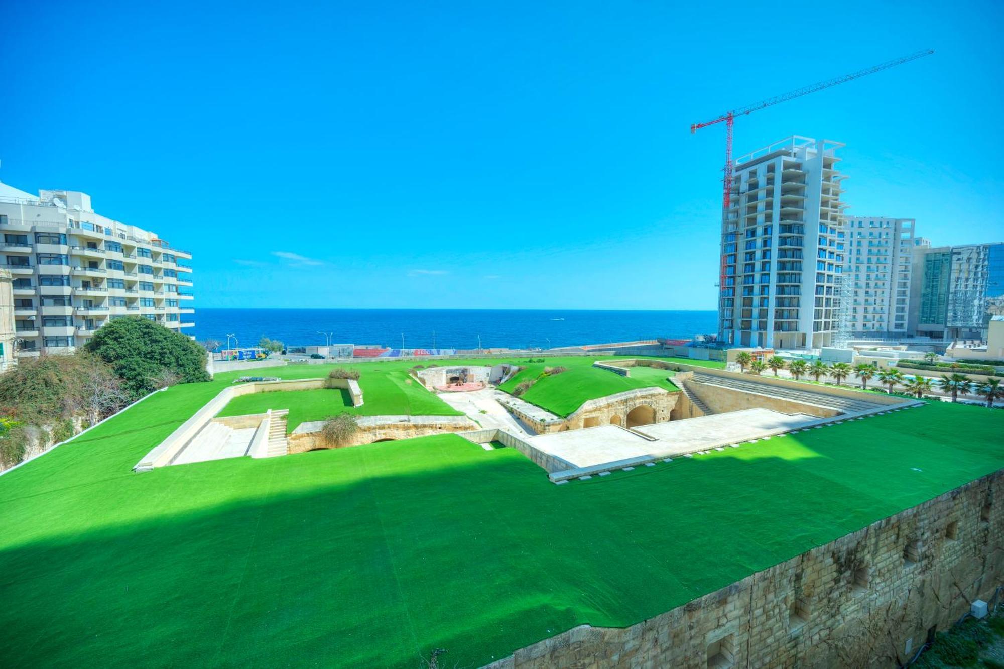 Fort Cambridge Apartments スリーマ エクステリア 写真