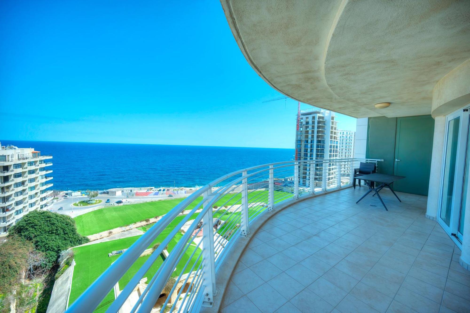 Fort Cambridge Apartments スリーマ エクステリア 写真