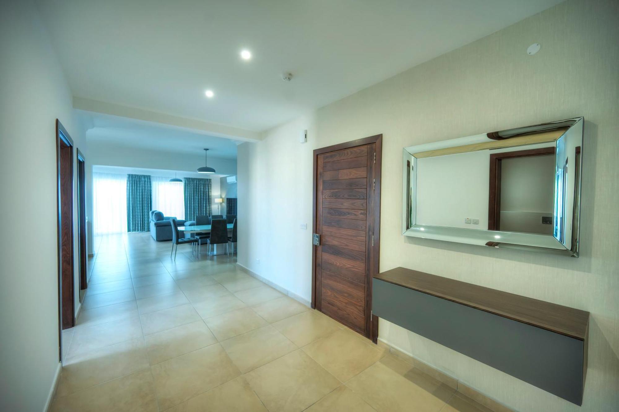 Fort Cambridge Apartments スリーマ エクステリア 写真