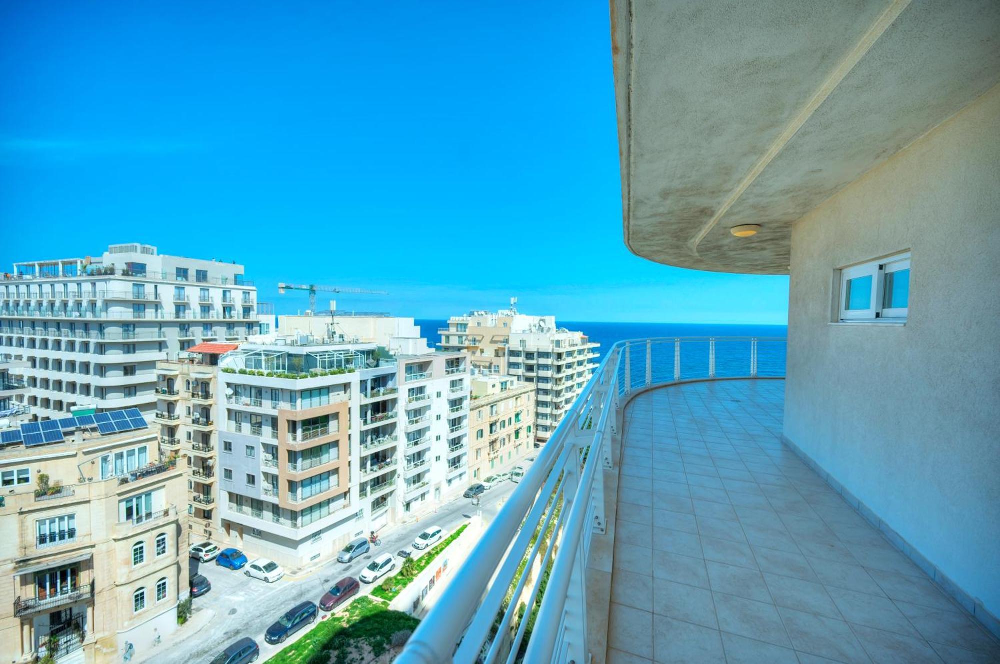 Fort Cambridge Apartments スリーマ エクステリア 写真
